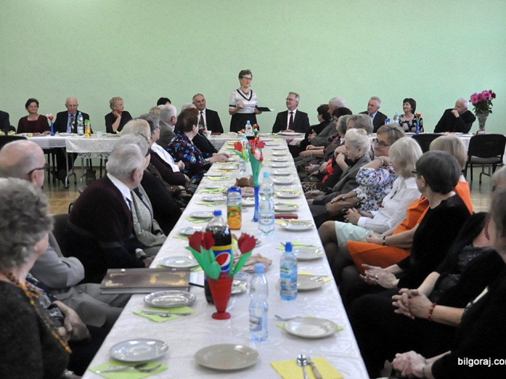 Emerytowani nauczyciele świętowali Dzień Edukacji Narodowej (FOTO)