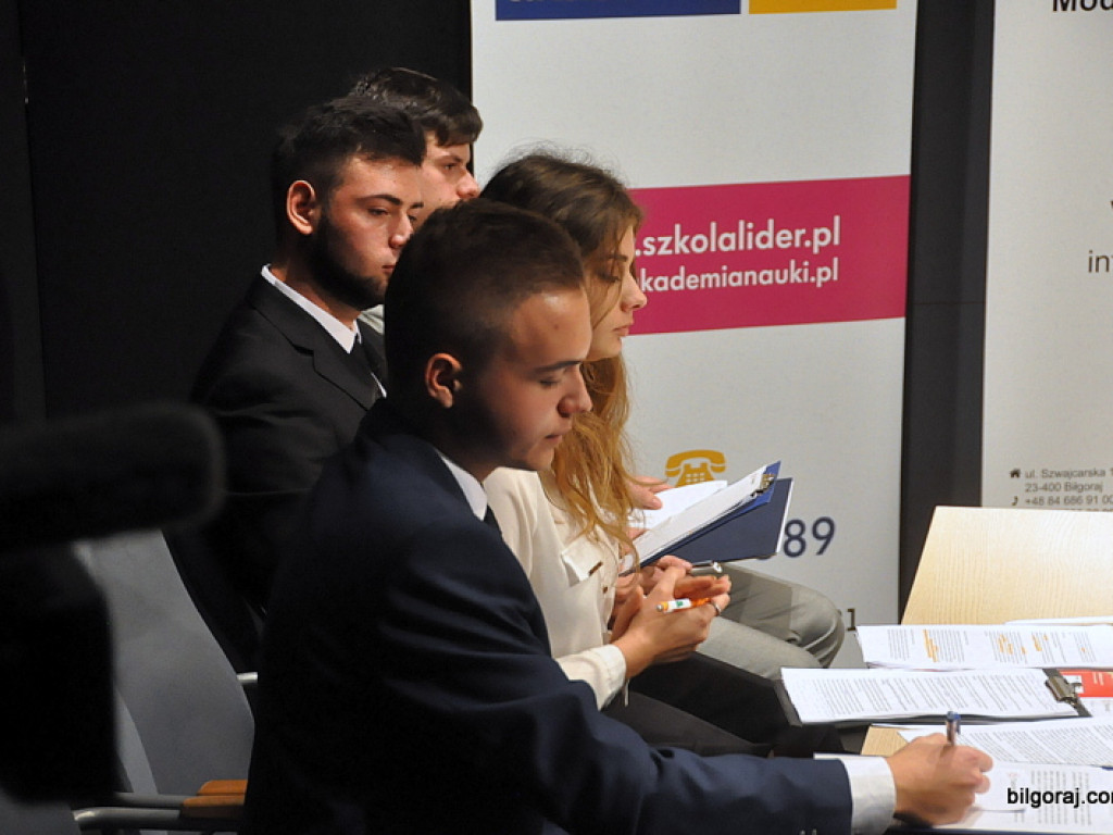 I etap debat za nami (FOTO)