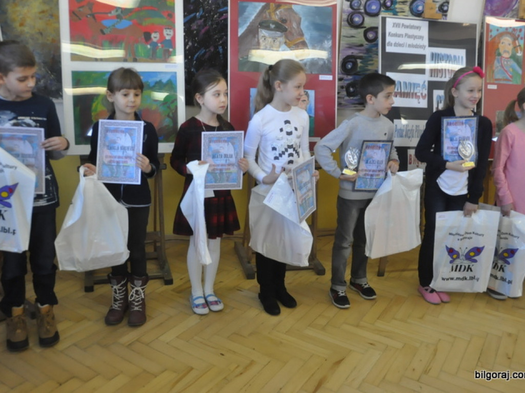 Postać Marszałka Piłsudskiego przelana na papier (FOTO, WYNIKI)