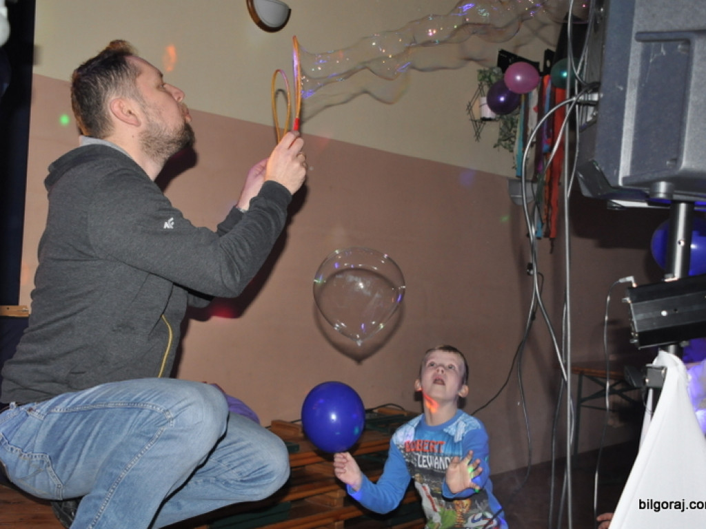 Zabawa andrzejkowa dla dzieci (FOTO)