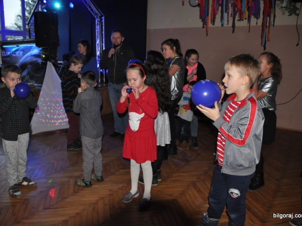 Zabawa andrzejkowa dla dzieci (FOTO)