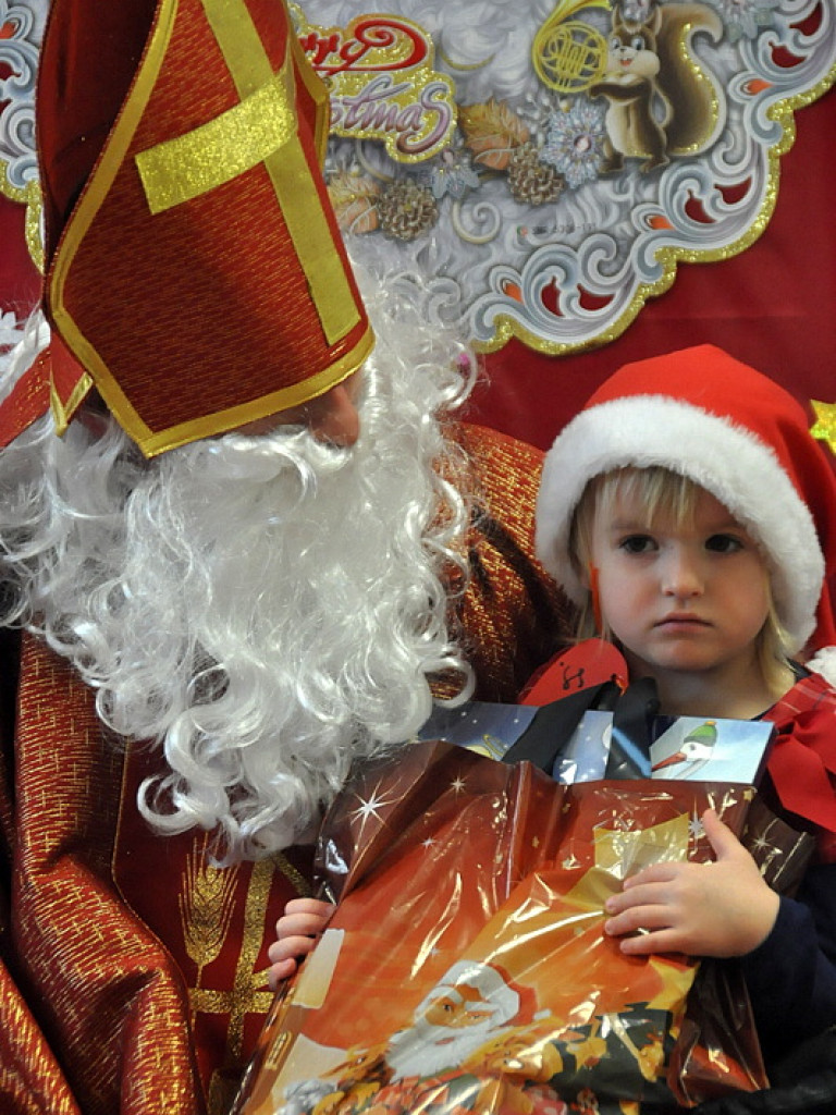 Święty Mikołaj w Katolickim Przedszkolu w Biłgoraju (FOTO)