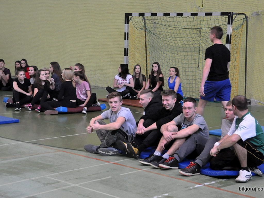 Mikołajkowy festyn sportowy dla Jagody w ZSBiO (FOTO)