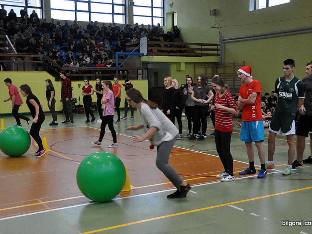 Mikołajkowy festyn sportowy dla Jagody w ZSBiO (FOTO)