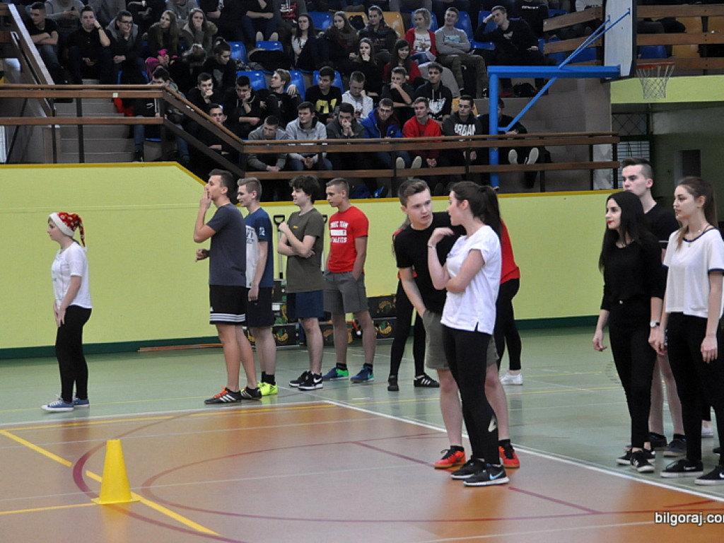 Mikołajkowy festyn sportowy dla Jagody w ZSBiO (FOTO)