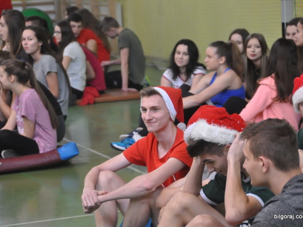 Mikołajkowy festyn sportowy dla Jagody w ZSBiO (FOTO)
