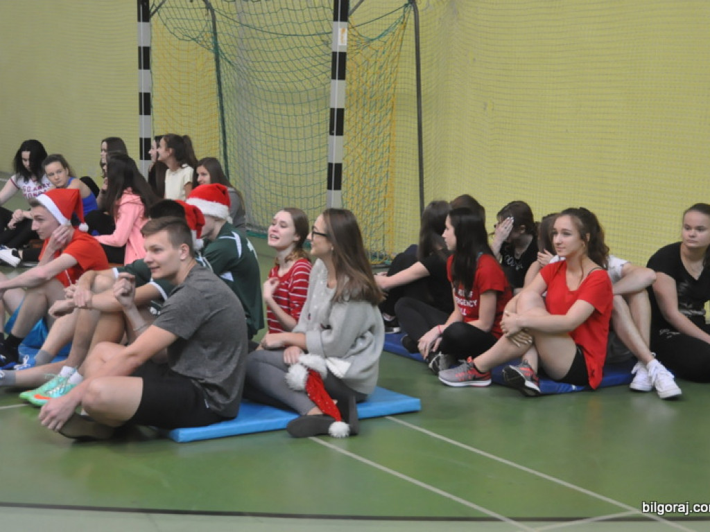 Mikołajkowy festyn sportowy dla Jagody w ZSBiO (FOTO)