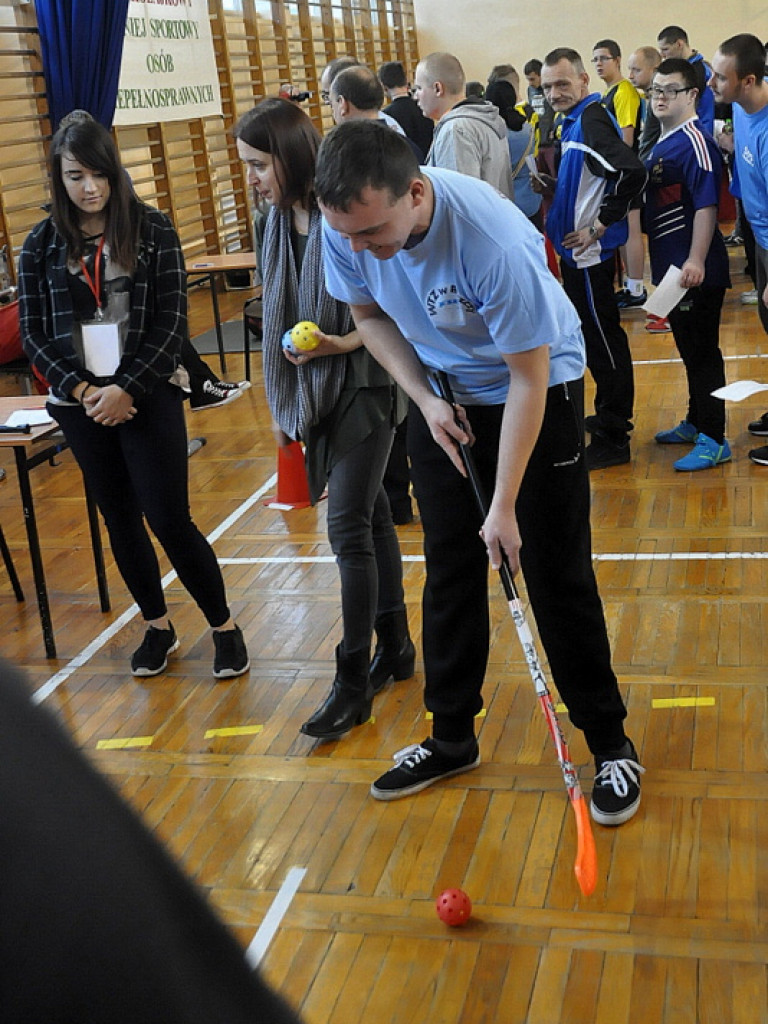 XVI Mikołajkowy Turniej Sportowy Osób Niepełnosprawnych (FOTO)