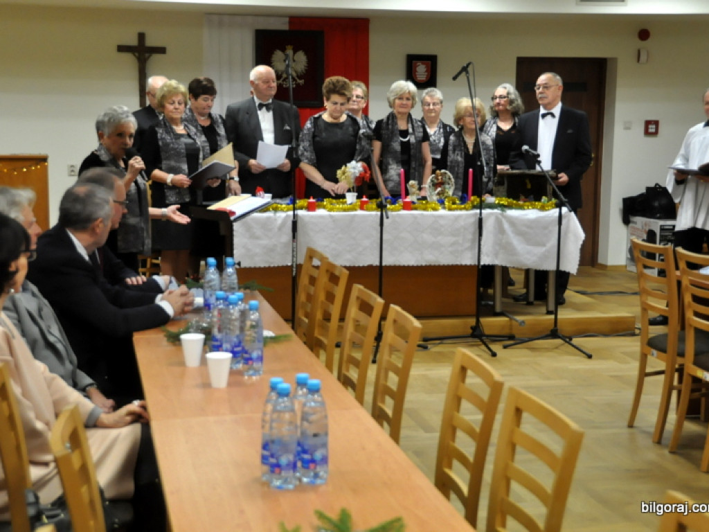 Spotkanie opłatkowe UTW (FOTO)