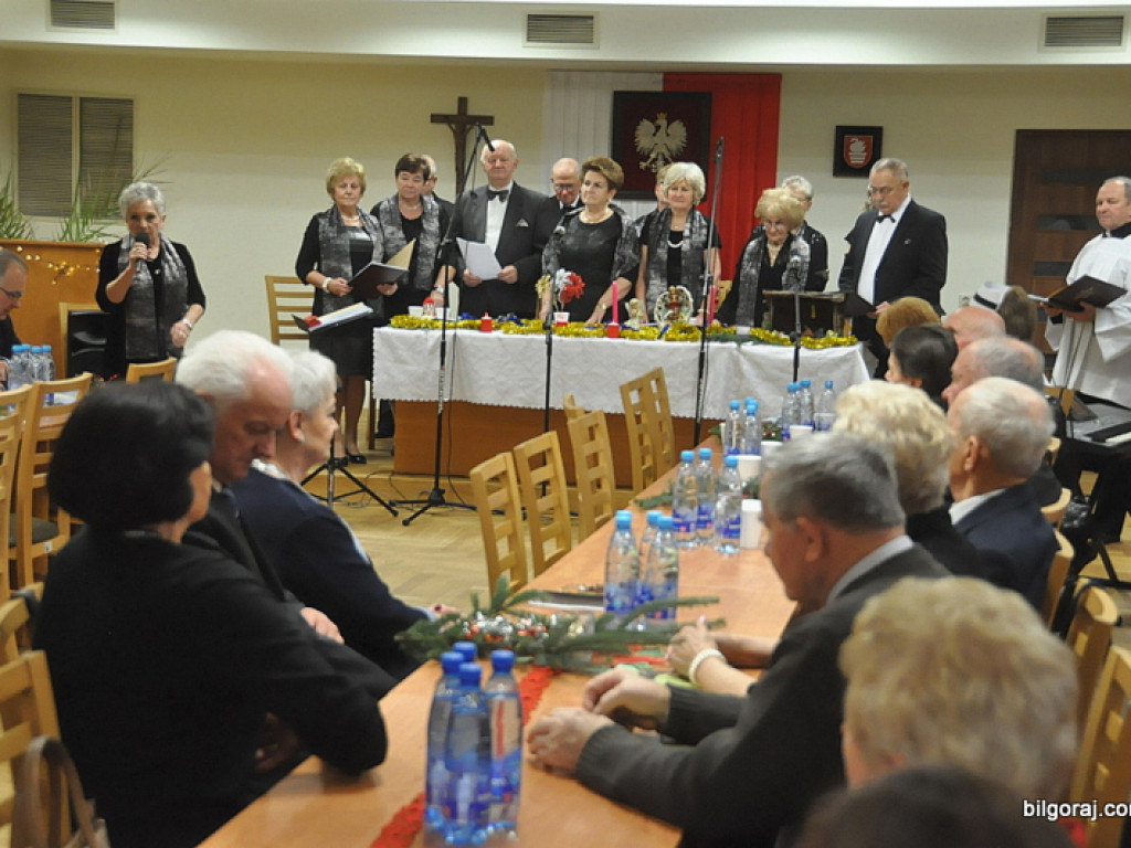 Spotkanie opłatkowe UTW (FOTO)