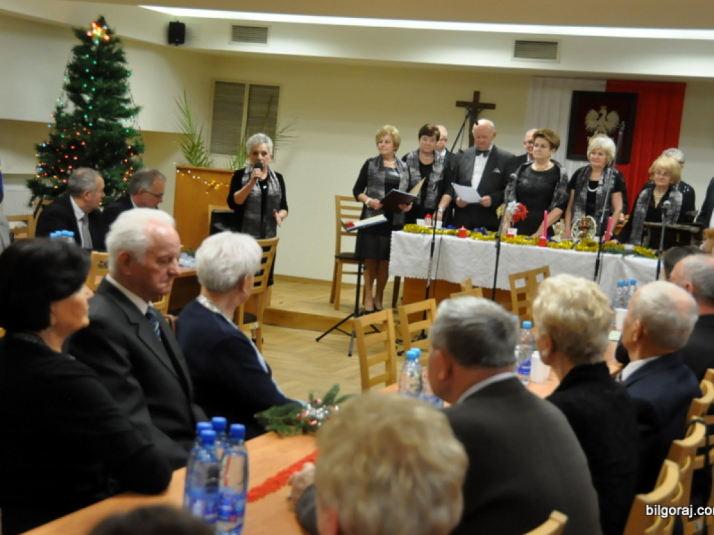 Spotkanie opłatkowe UTW (FOTO)