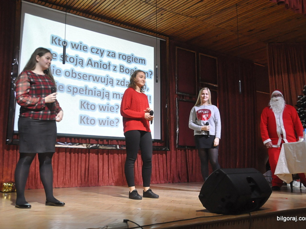 Przegląd Piosenek Świątecznych w ONZ-cie (FOTO)