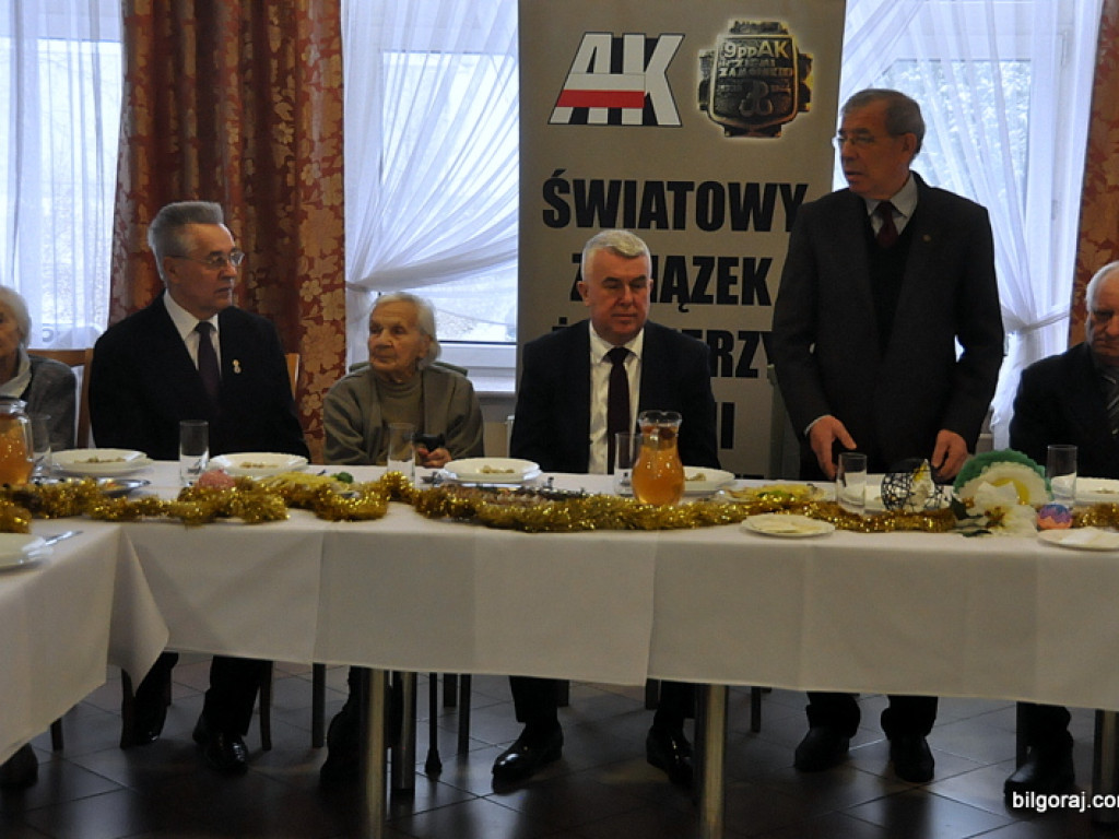 Świąteczne wsparcie dla kombatantów od Światowego Związku Żołnierzy Armii Krajowej (FOTO, VIDEO)