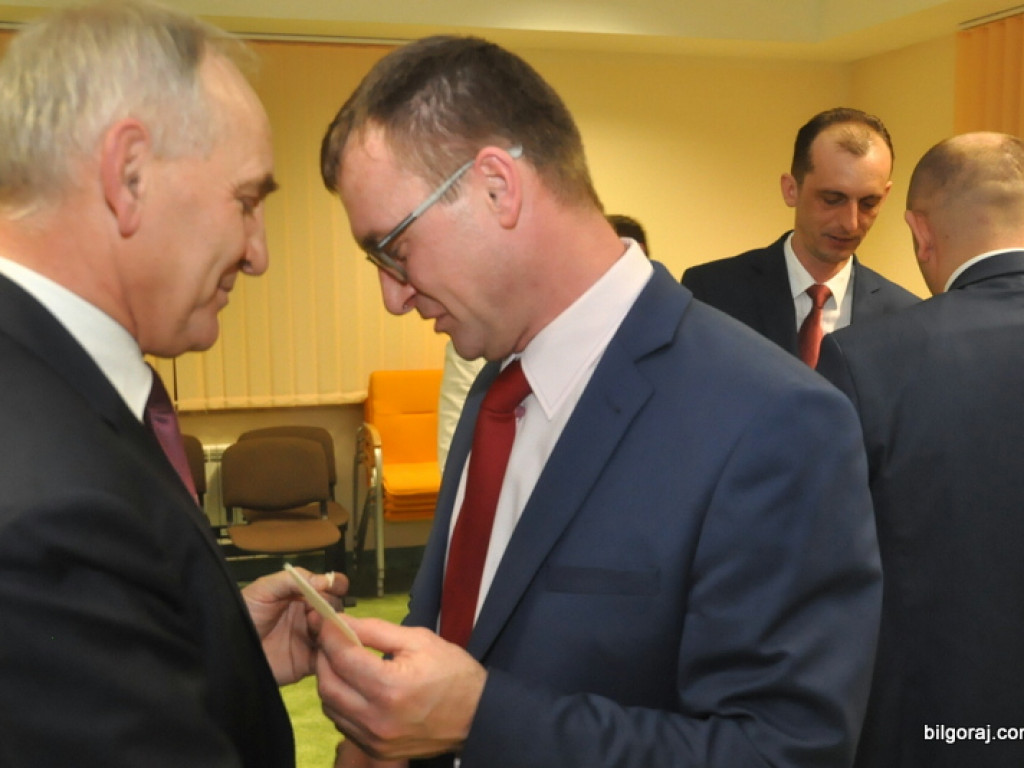 Spotkanie opłatkowe Rady Powiatu i pracowników Starostwa Powiatowego w Biłgoraju (FOTO)