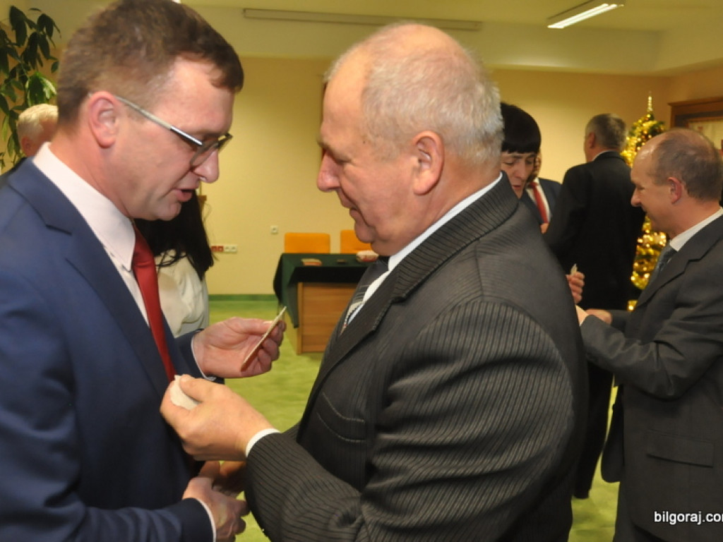 Spotkanie opłatkowe Rady Powiatu i pracowników Starostwa Powiatowego w Biłgoraju (FOTO)