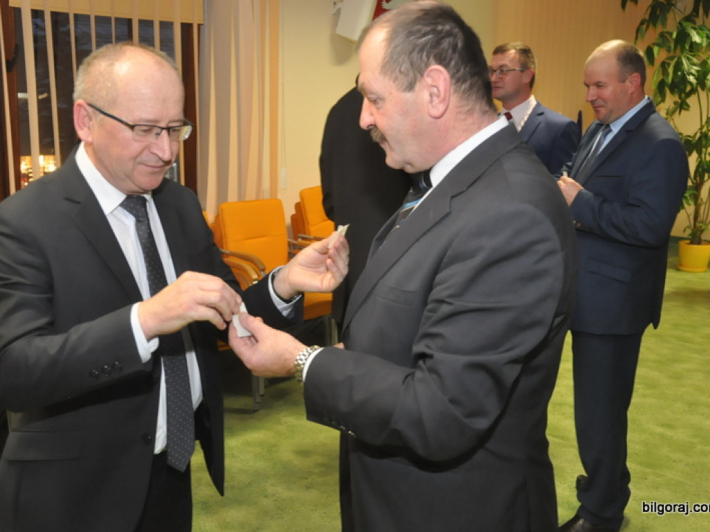 Spotkanie opłatkowe Rady Powiatu i pracowników Starostwa Powiatowego w Biłgoraju (FOTO)
