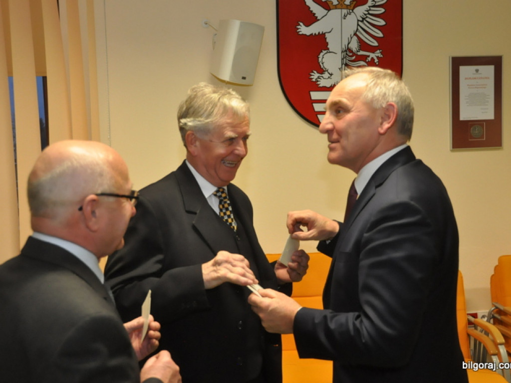 Spotkanie opłatkowe Rady Powiatu i pracowników Starostwa Powiatowego w Biłgoraju (FOTO)