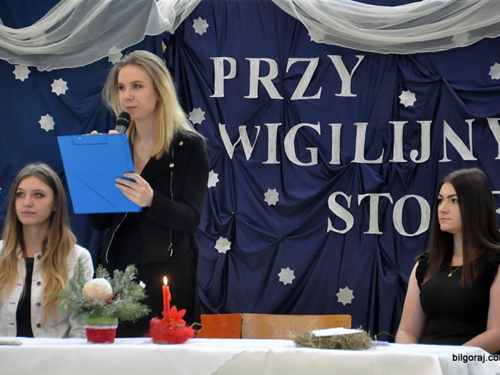 Przy wigilijnym stole w ZSBiO (FOTO)