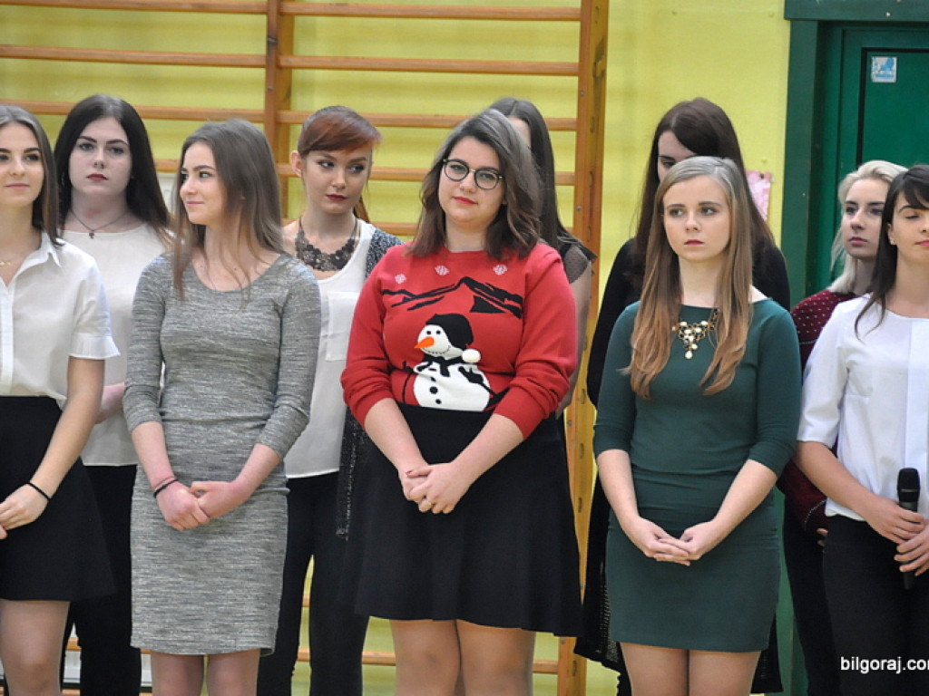Przy wigilijnym stole w ZSBiO (FOTO)