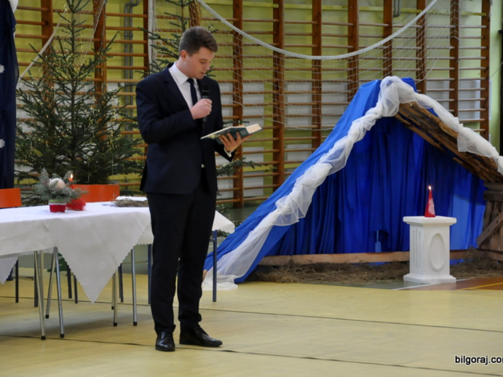 Przy wigilijnym stole w ZSBiO (FOTO)