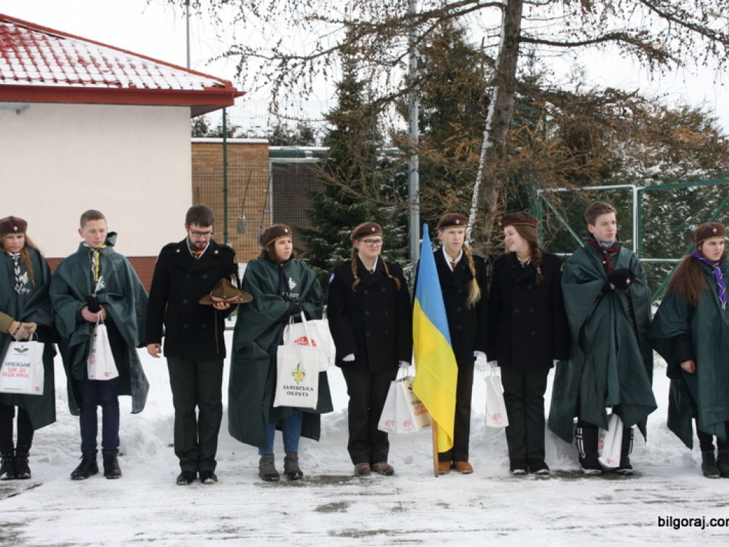 Betlejemskie Światło Pokoju trafiło na Ukrainę, m. in. za sprawą naszych harcerzy (FOTO)