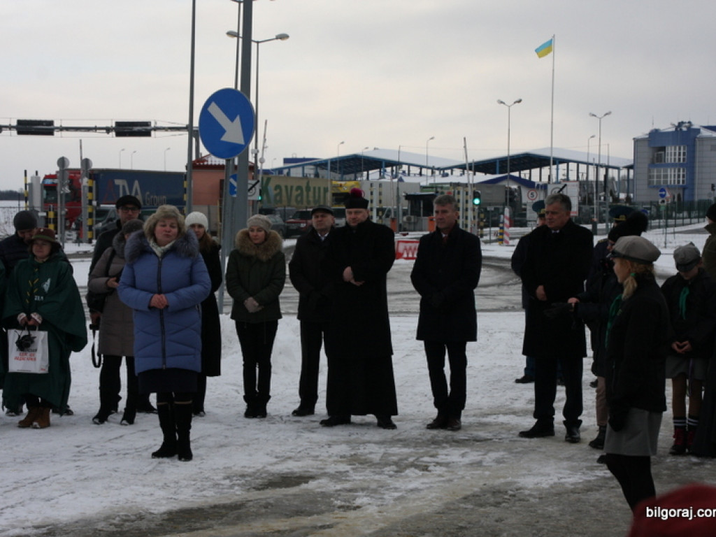 Betlejemskie Światło Pokoju trafiło na Ukrainę, m. in. za sprawą naszych harcerzy (FOTO)