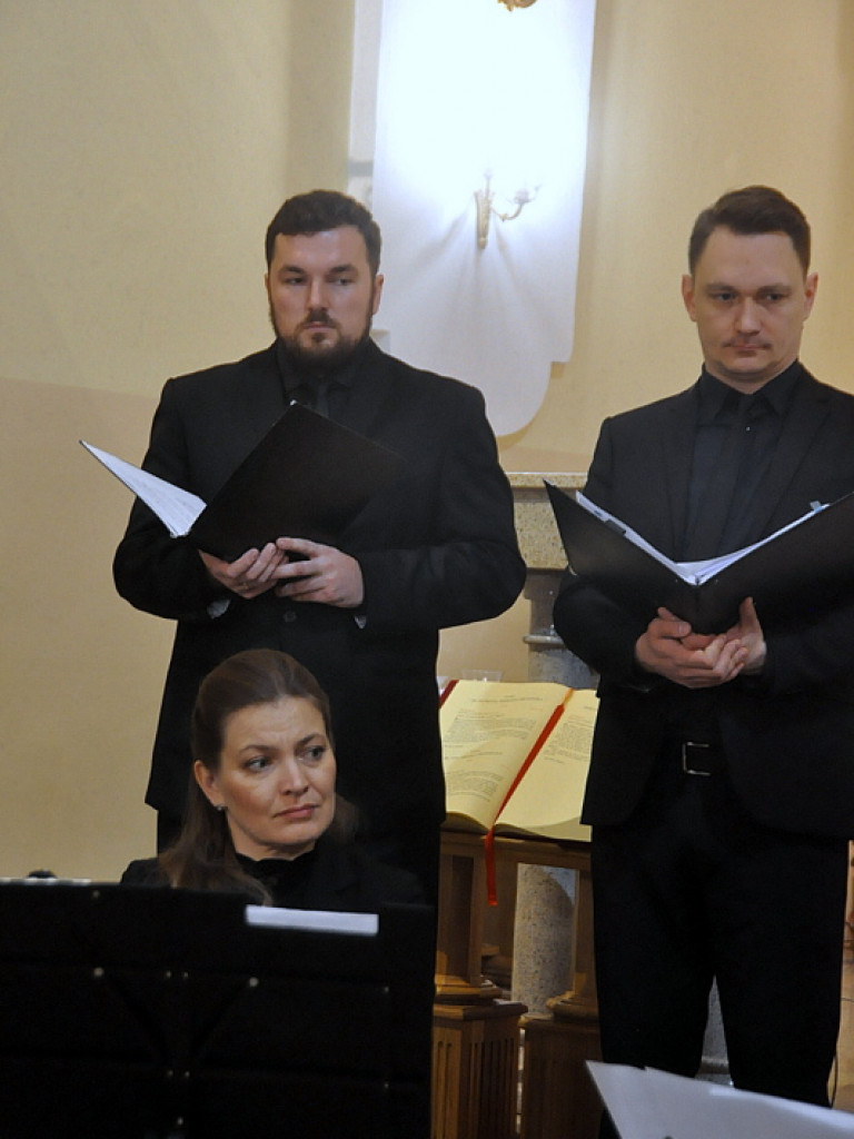Niezwykły koncert kolęd w kościele Trójcy Przenajświętszej Wniebowzięcia NMP (FOTO, VIDEO)