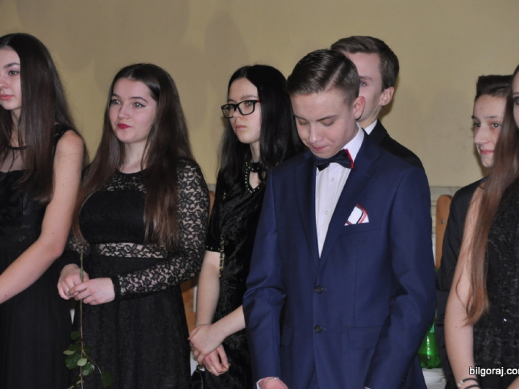 Bal gimnazjalny w Gimnazjum św. Jadwigi (FOTO, VIDEO)