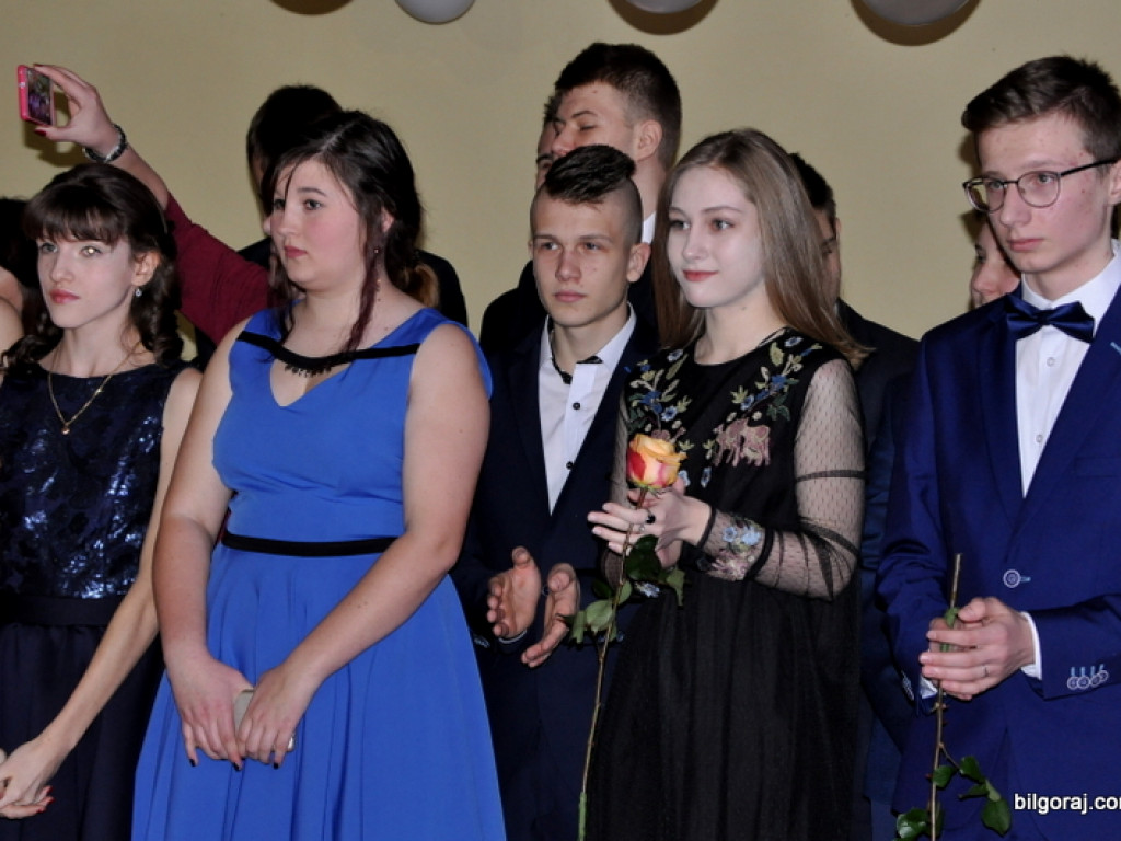 Bal gimnazjalny w Gimnazjum św. Jadwigi (FOTO, VIDEO)