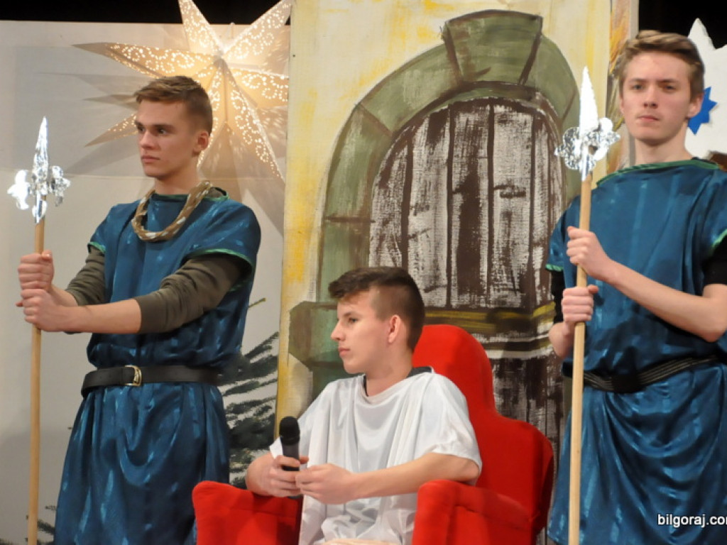 Jasełka na deskach Tarnogrodzkiego Ośrodka Kultury (FOTO)