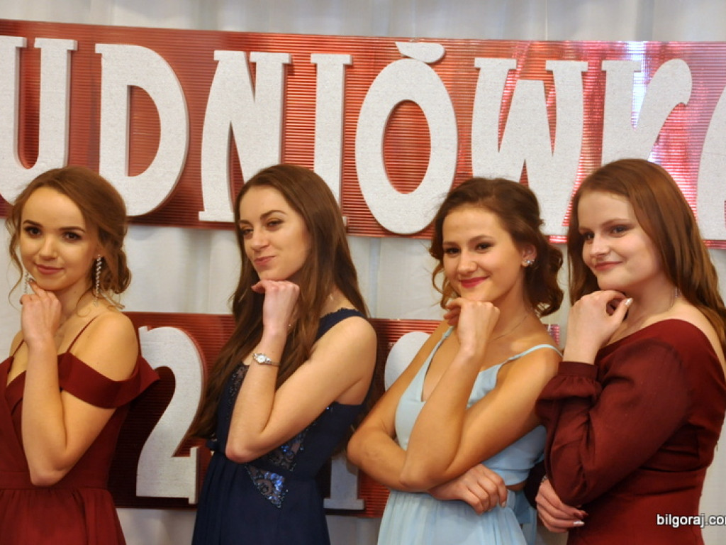 Studniówka I Liceum Ogólnokształcącego im. ONZ (FOTO, VIDEO)