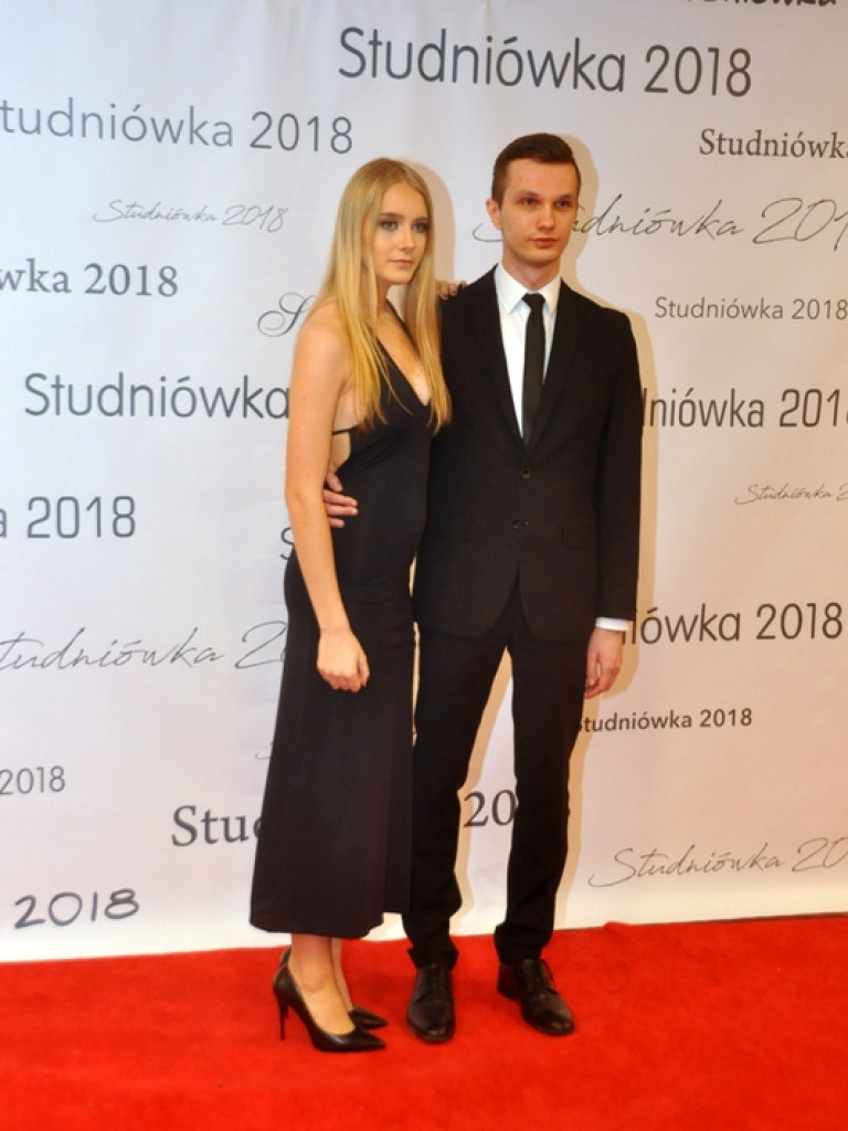 Studniówka I Liceum Ogólnokształcącego im. ONZ (FOTO, VIDEO)