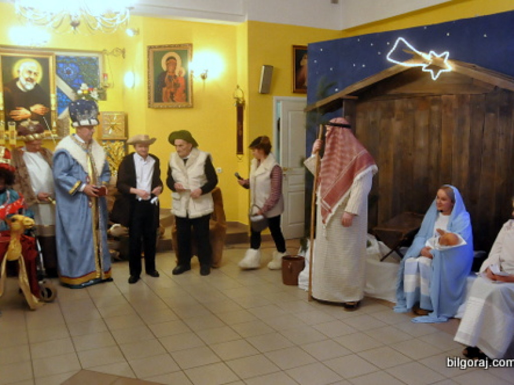Jasełka w DPS dla Kombatantów. Wśród aktorów pensjonariusze, personel i kapelan (FOTO)