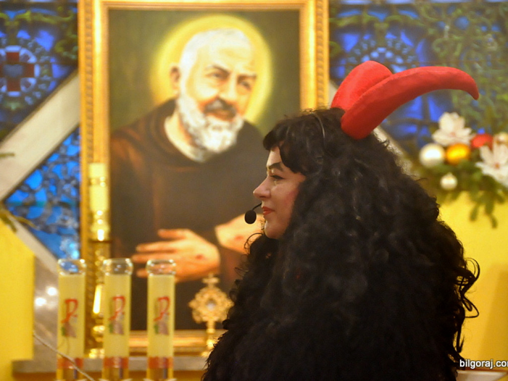 Jasełka w DPS dla Kombatantów. Wśród aktorów pensjonariusze, personel i kapelan (FOTO)