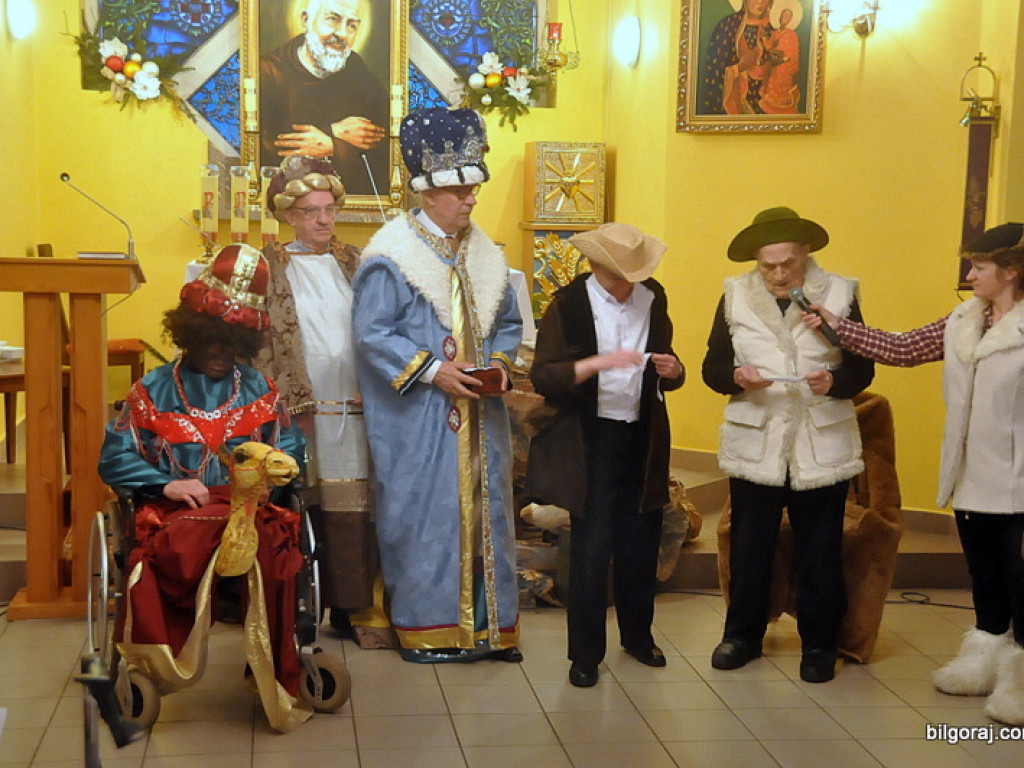 Jasełka w DPS dla Kombatantów. Wśród aktorów pensjonariusze, personel i kapelan (FOTO)
