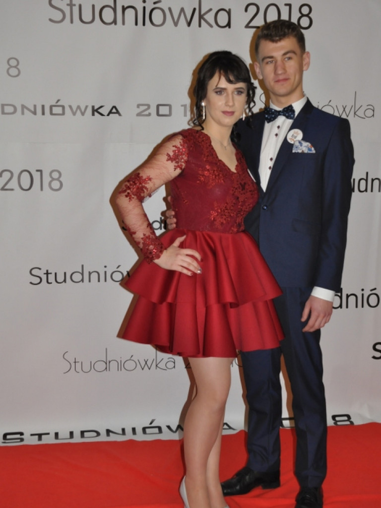 Studniówka uczniów Katolickiego Liceum Ogólnokształcącego (FOTO)