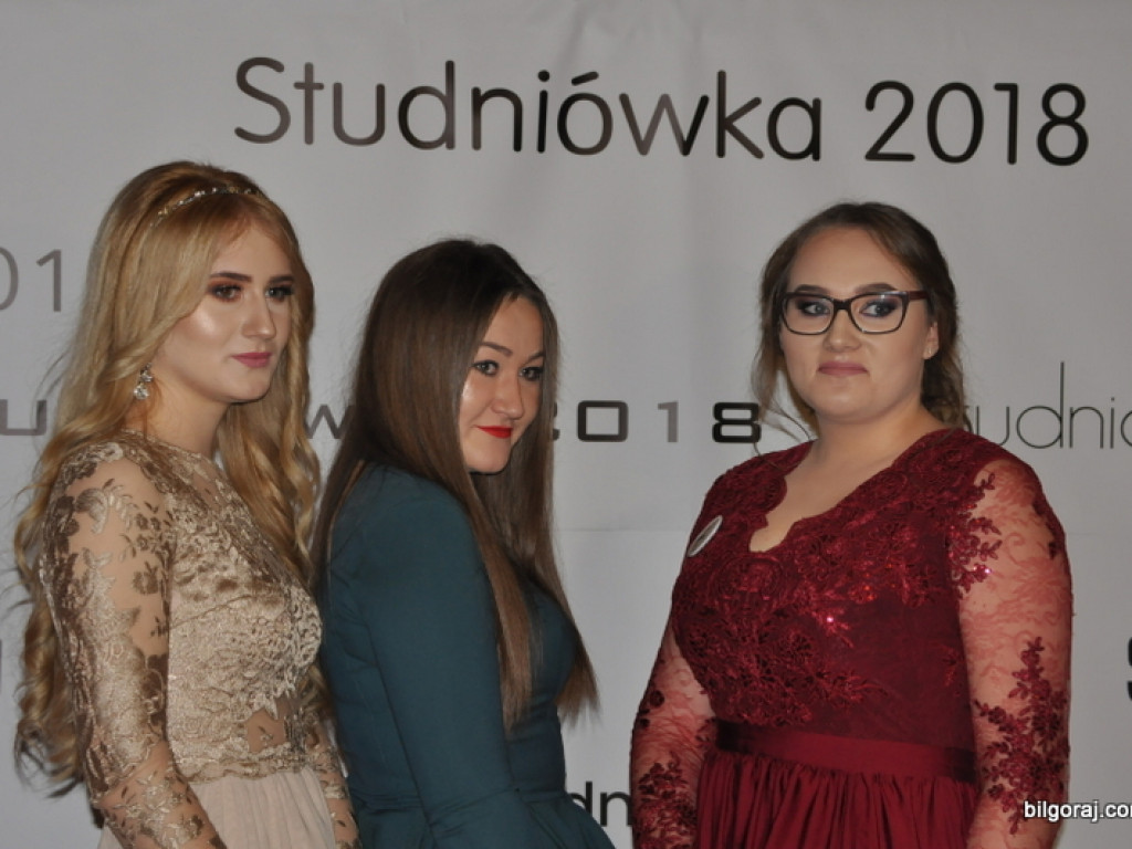 Studniówka uczniów Katolickiego Liceum Ogólnokształcącego (FOTO)