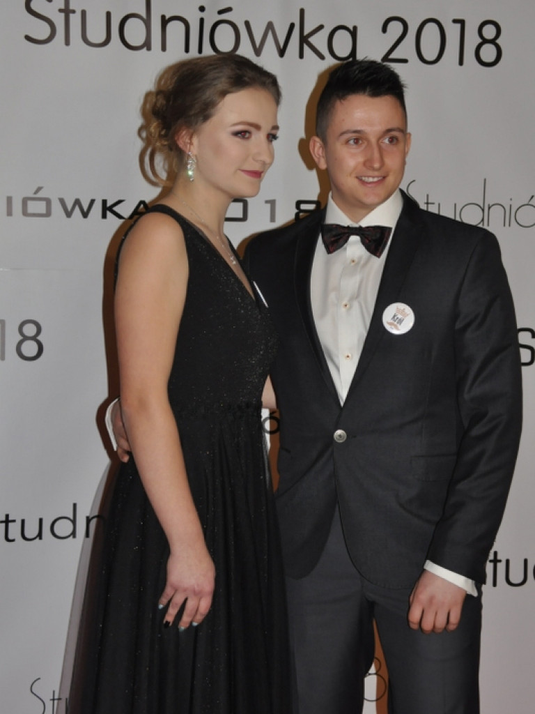 Studniówka uczniów Katolickiego Liceum Ogólnokształcącego (FOTO)