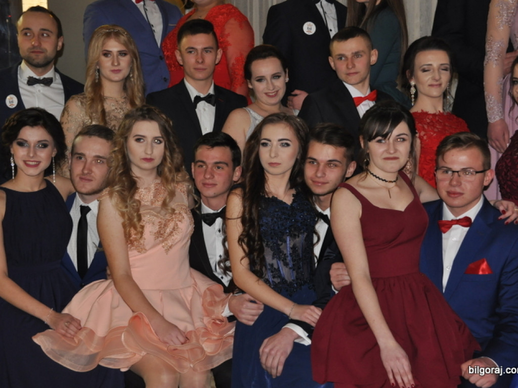 Studniówka uczniów Katolickiego Liceum Ogólnokształcącego (FOTO)