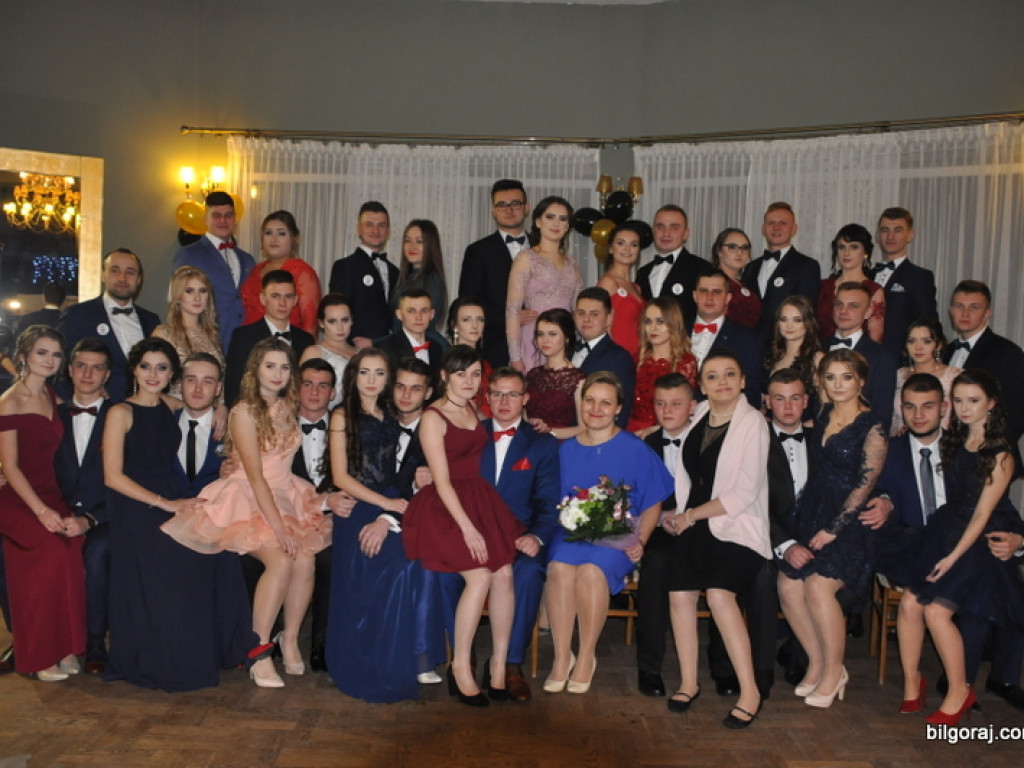 Studniówka uczniów Katolickiego Liceum Ogólnokształcącego (FOTO)