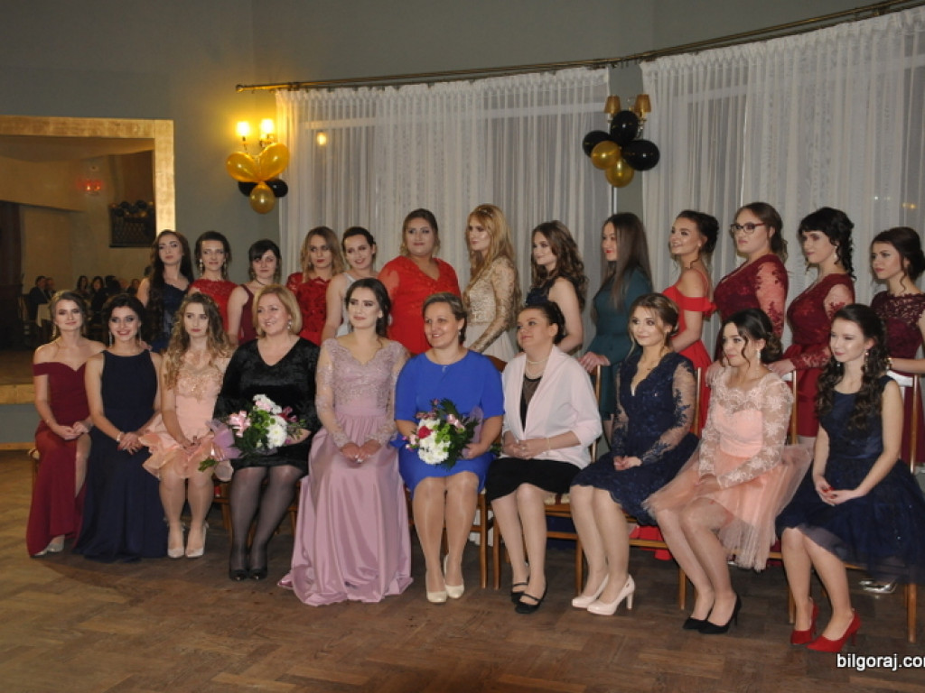 Studniówka uczniów Katolickiego Liceum Ogólnokształcącego (FOTO)