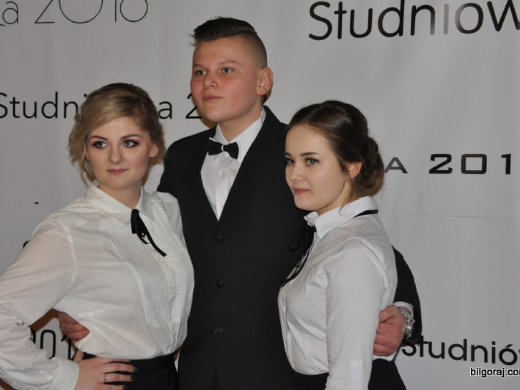 Studniówka uczniów Katolickiego Liceum Ogólnokształcącego (FOTO)