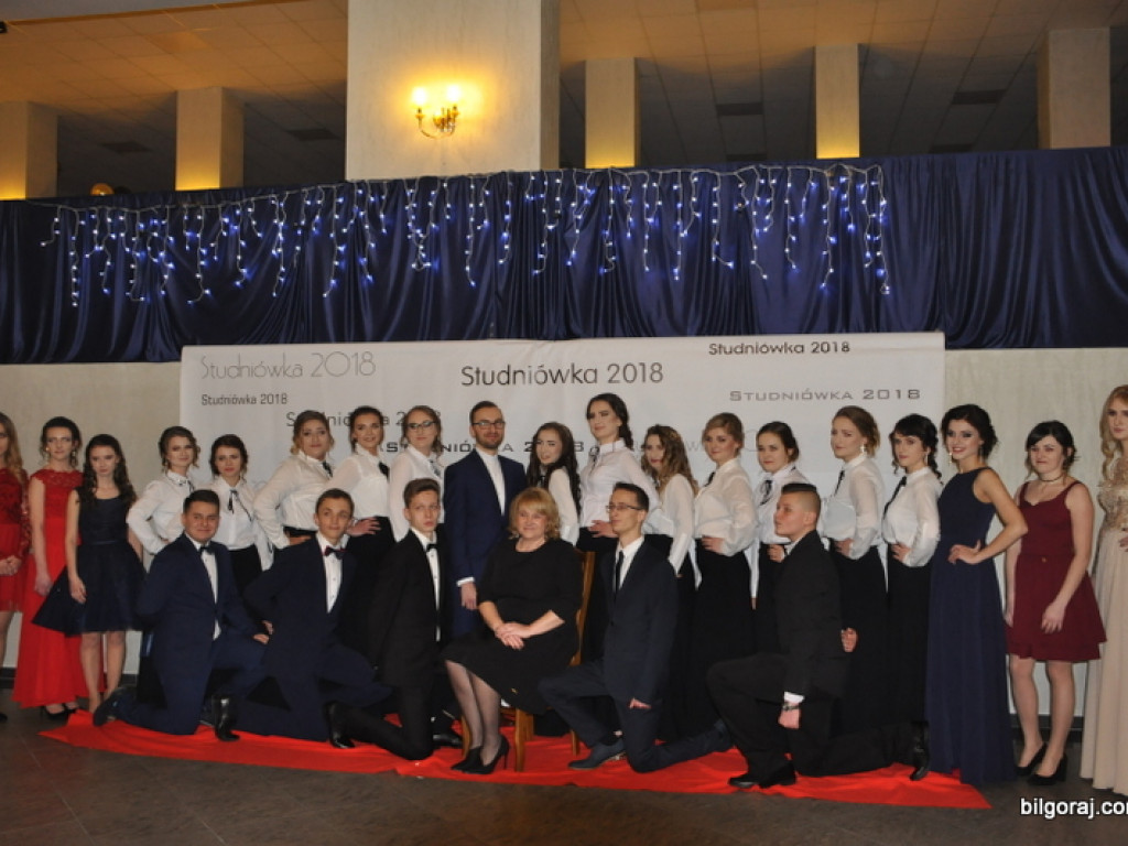 Studniówka uczniów Katolickiego Liceum Ogólnokształcącego (FOTO)