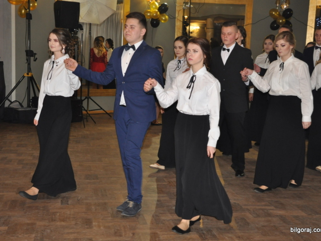 Studniówka uczniów Katolickiego Liceum Ogólnokształcącego (FOTO)