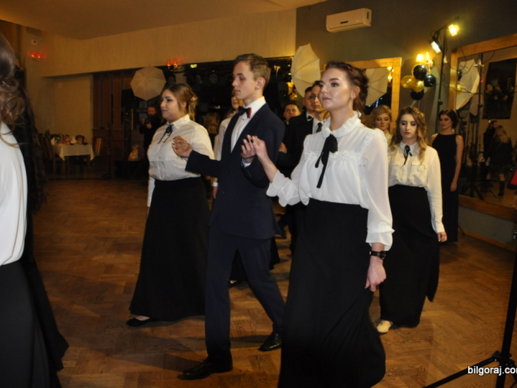 Studniówka uczniów Katolickiego Liceum Ogólnokształcącego (FOTO)