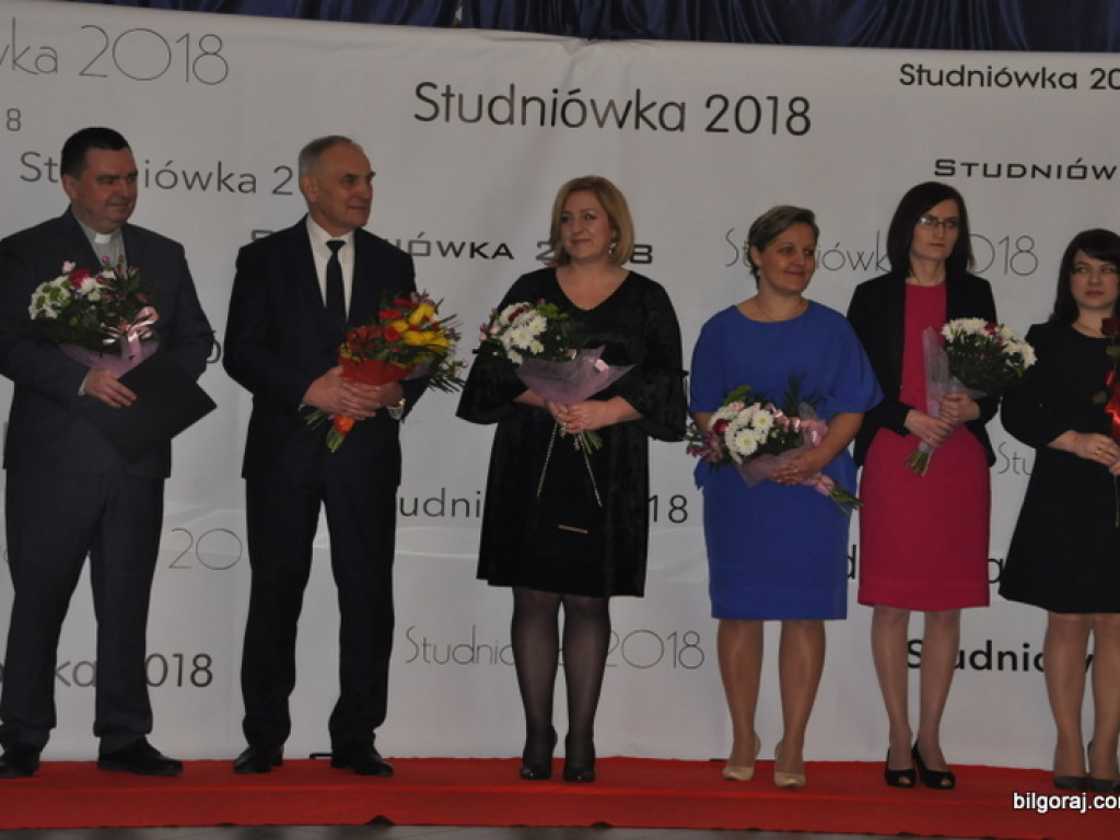 Studniówka uczniów Katolickiego Liceum Ogólnokształcącego (FOTO)