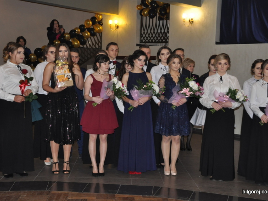 Studniówka uczniów Katolickiego Liceum Ogólnokształcącego (FOTO)