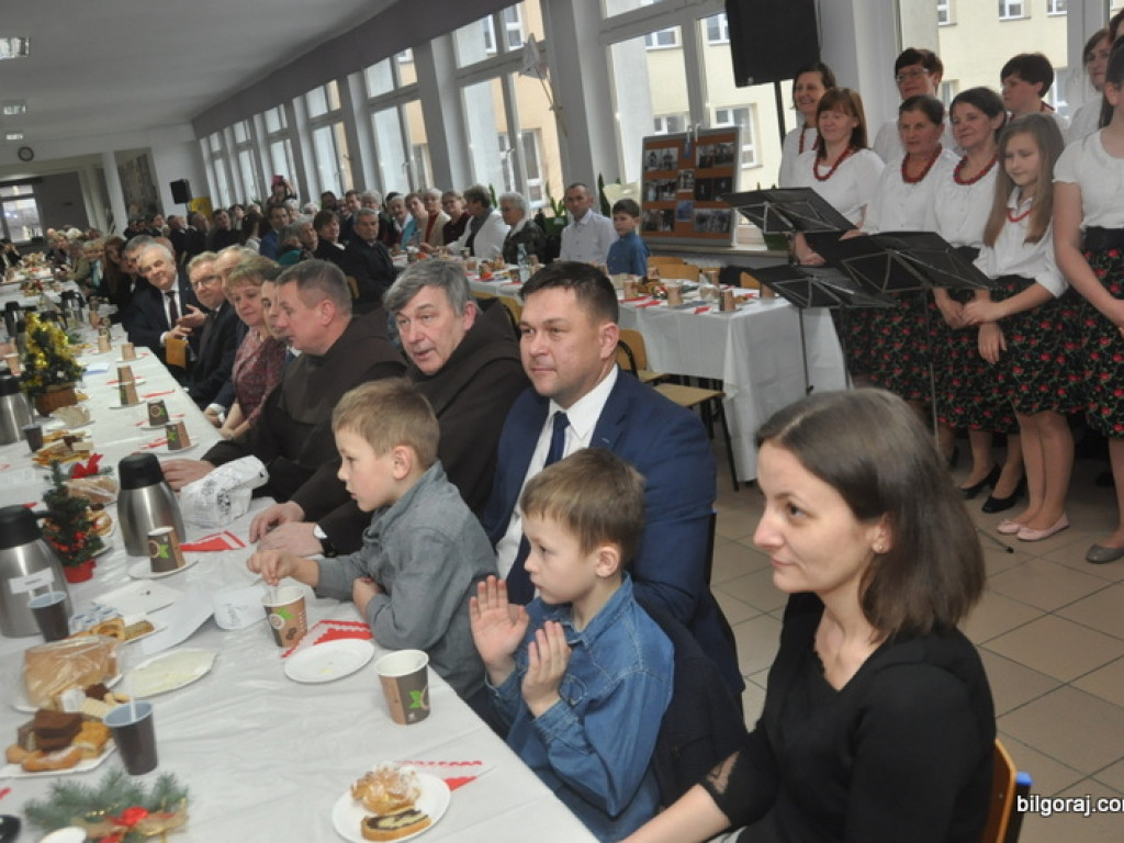 Spotkanie opłatkowe członków i sympatyków Biur Terenowych Radia Maryja (FOTO)