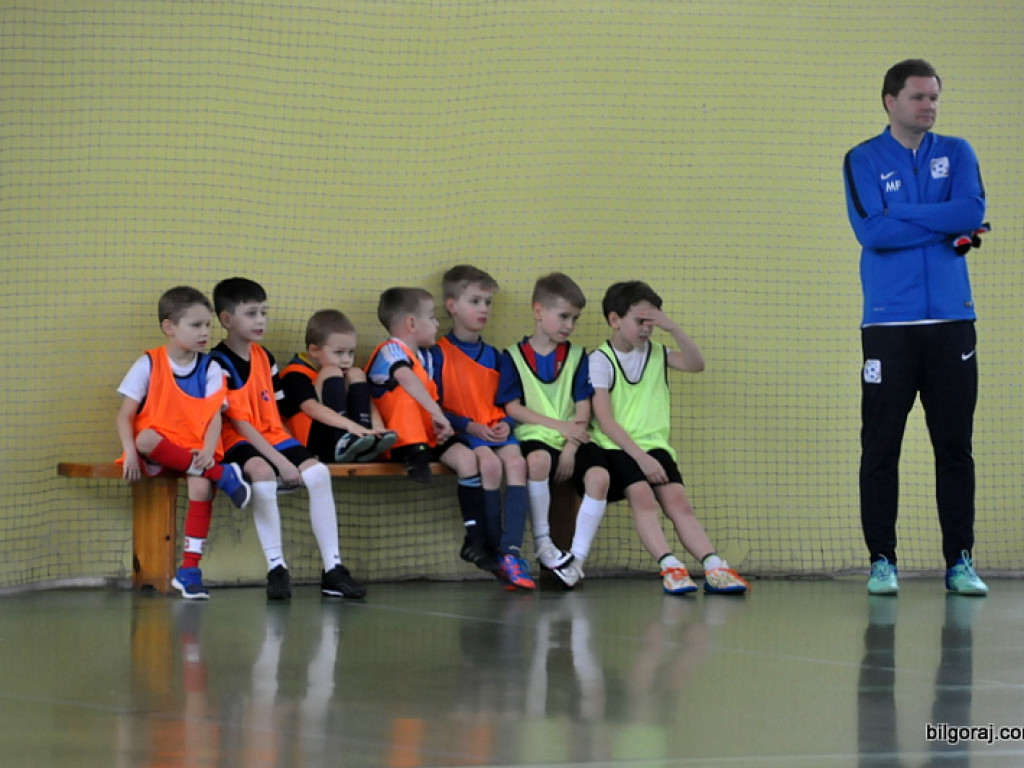 Sportowe zmagania małych piłkarzy (FOTO)