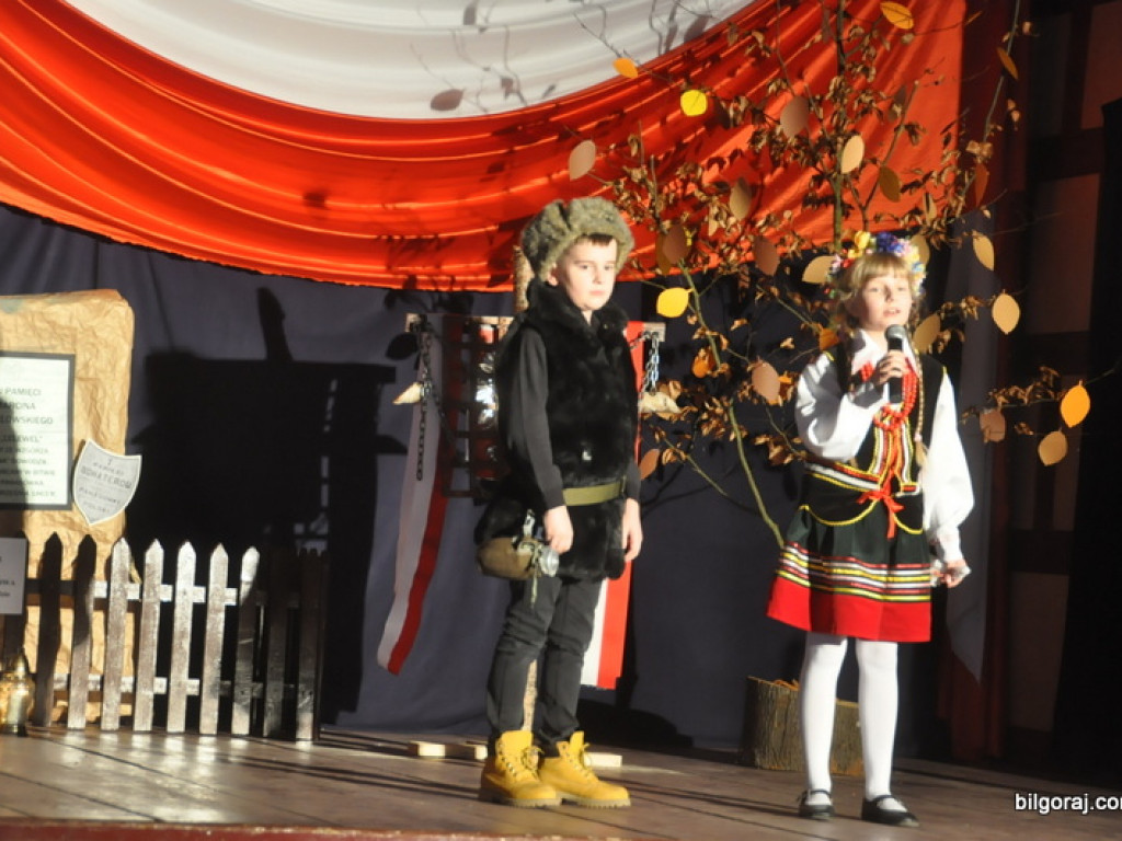 Uroczysty apel w Tereszpolu. Wspomniano powstańców styczniowych (FOTO)